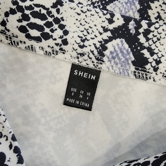 Shein Snake Print Mini Skirt with split Size Small - Picture 11 of 14